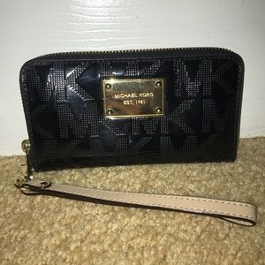 Michael Kors Wallet/wristlet